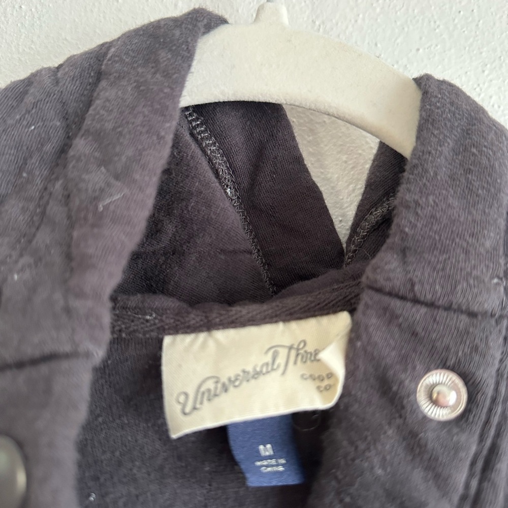 Quilted Black Pullover Jacket Universal Threads - Picture 2 of 3